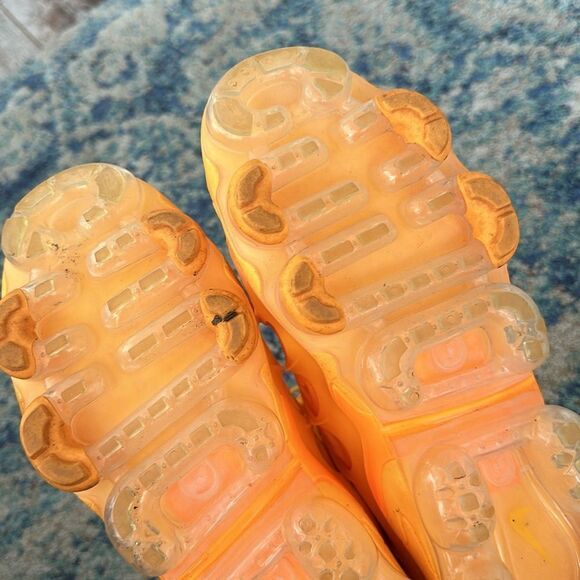 Nike Air Vapormax Plus Laser Orange [CW7011-800] Womens Size 7.5 - Picture 7 of 8